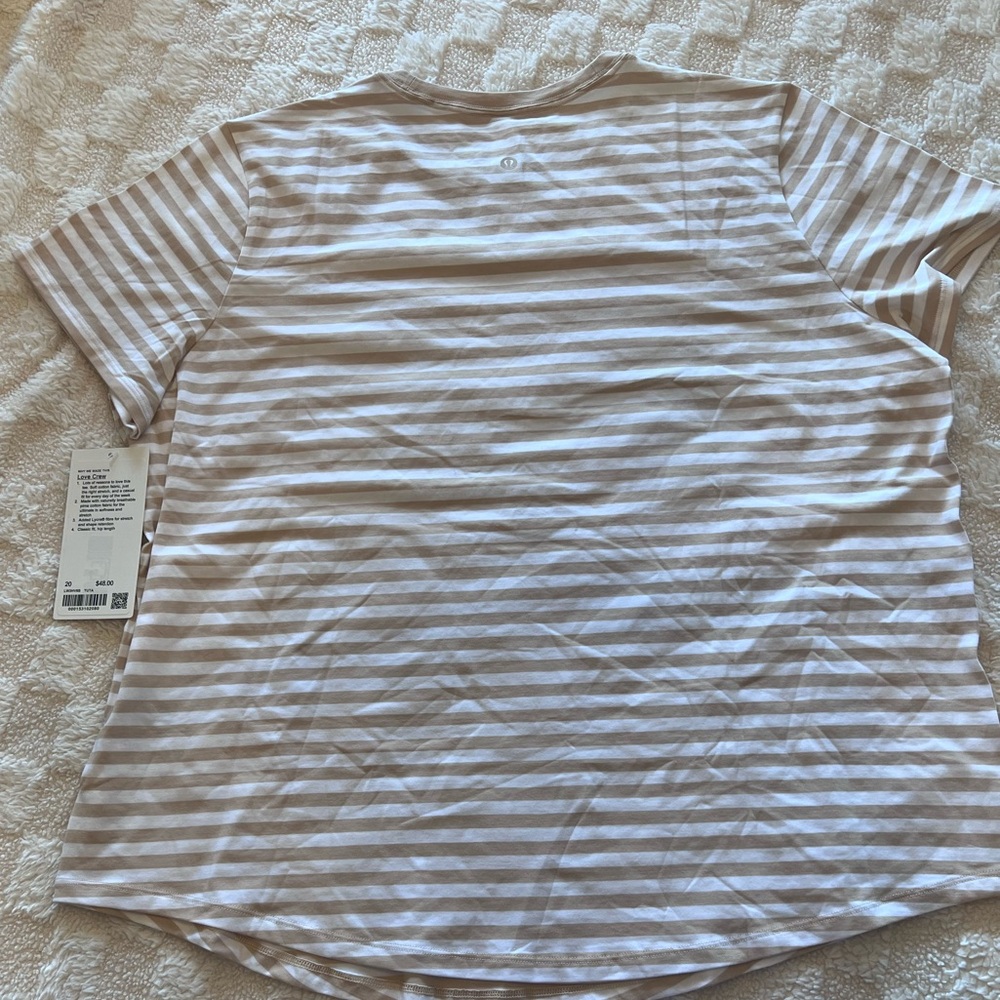 lululemon athletica Beige and White Striped Love Tee - Picture 2 of 2